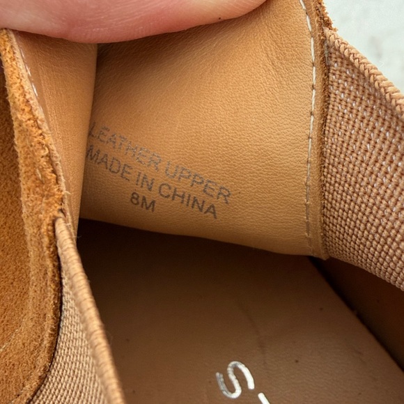 JSlides pull on platform - Picture 3 of 4